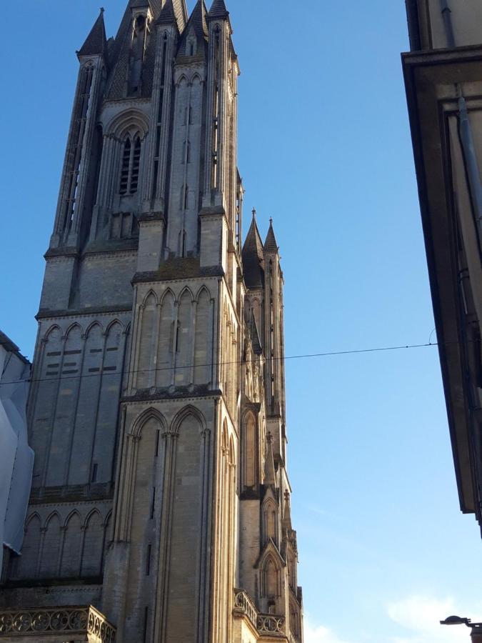 Agreables Chambres Independantes - Coutances Centre Exterior photo